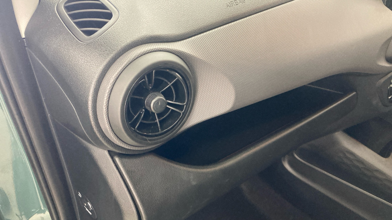 Hyundai i10 1.0 Advance 5dr Petrol Hatchback